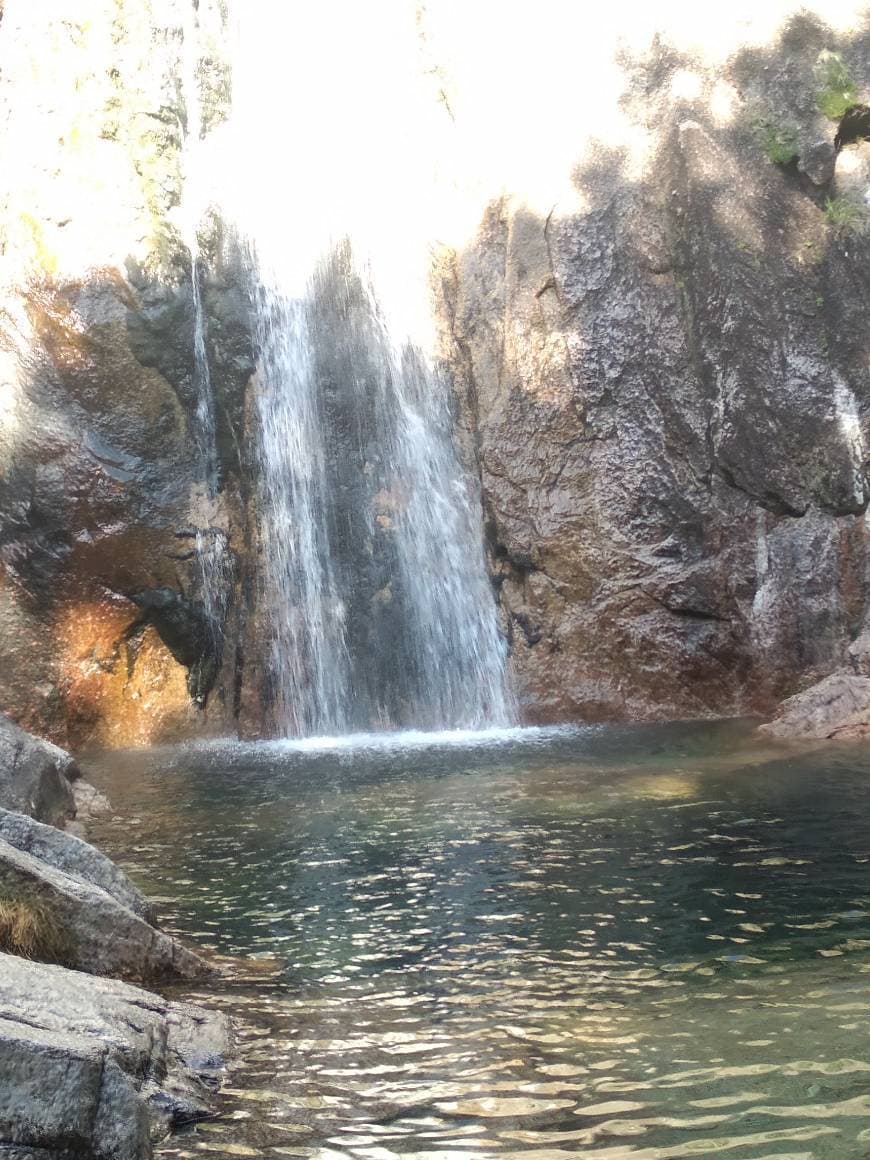 Lugar Cascata do Arado