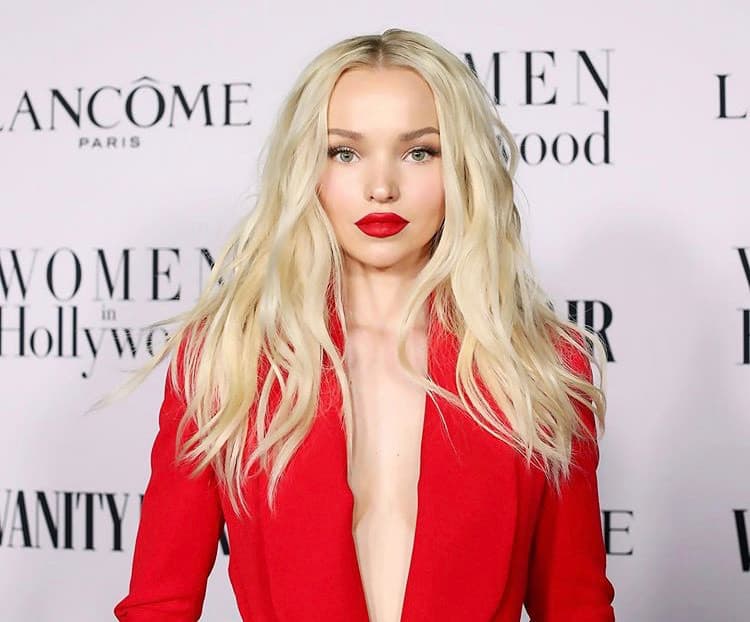 Moda Dove Cameron