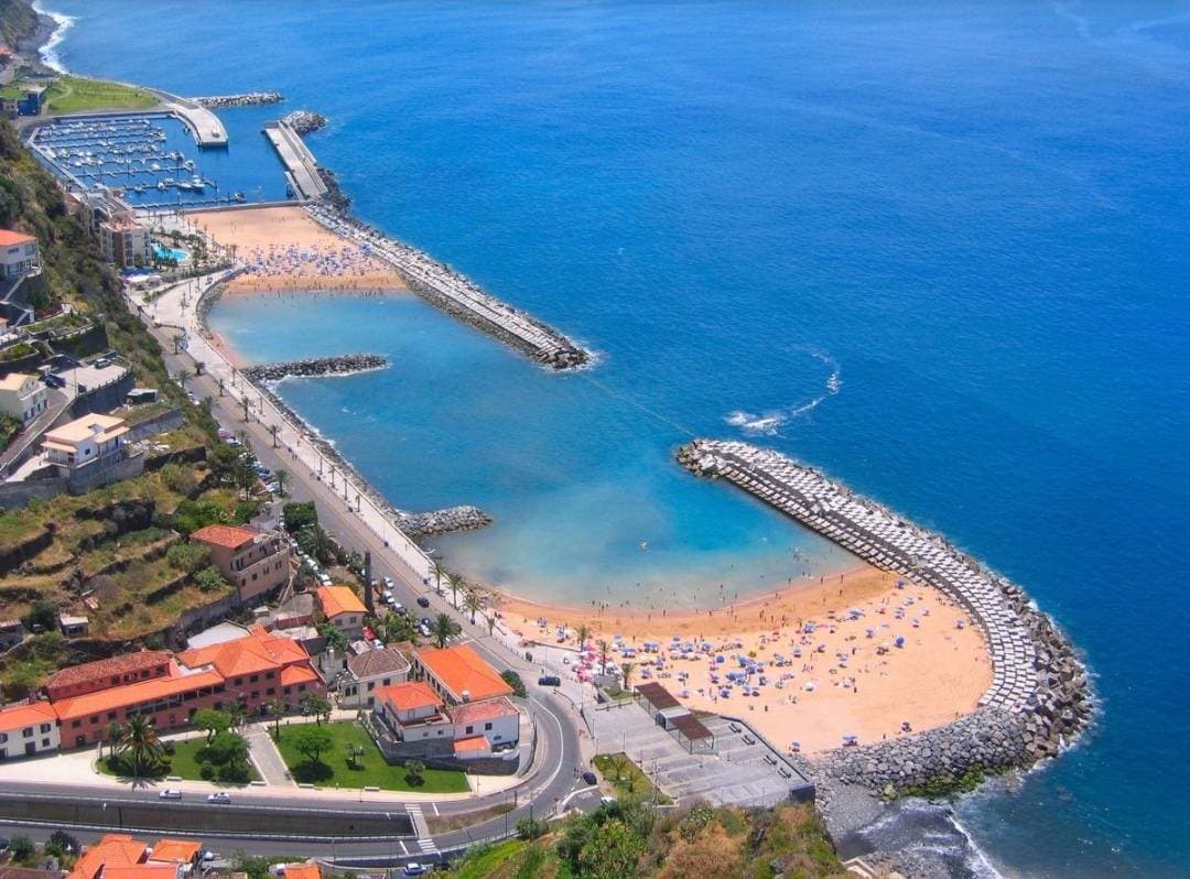 Lugar Praia da Calheta