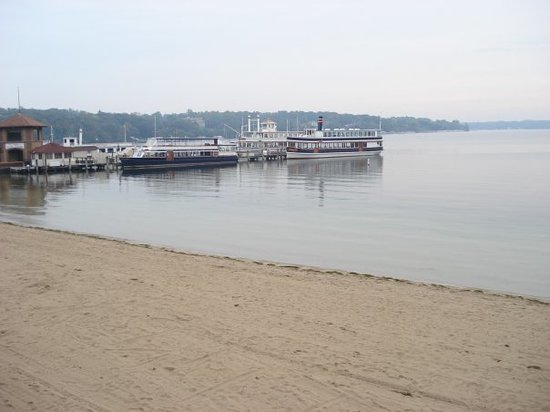 Place Lake Geneva Public Beach