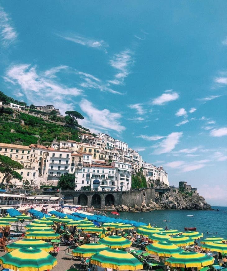 Lugar Amalfi