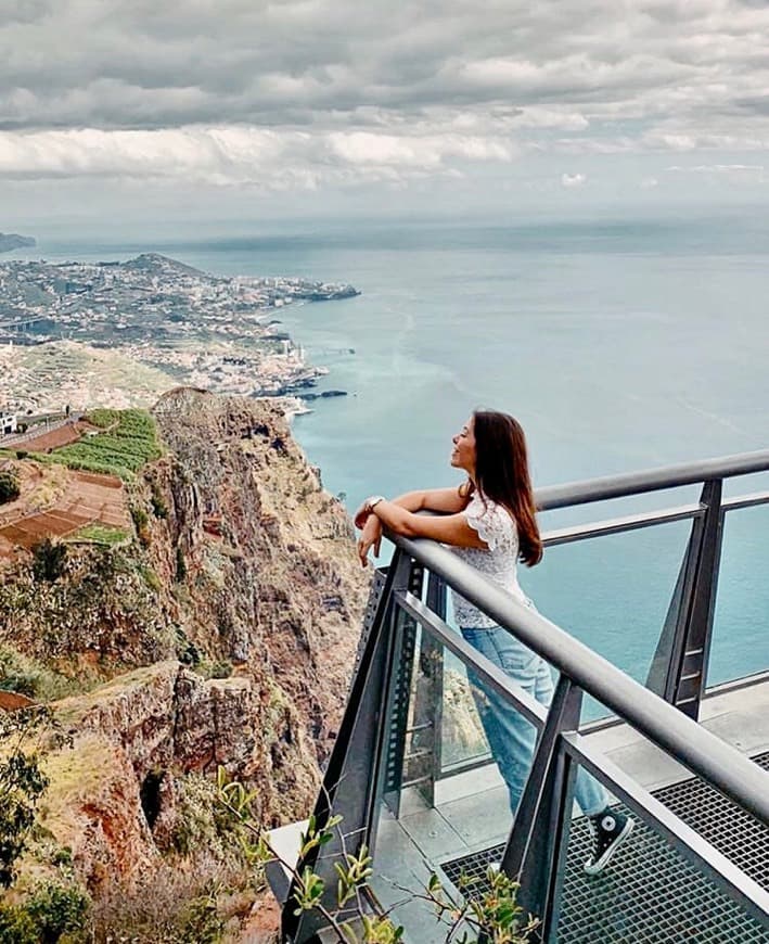 Place Cabo Girão