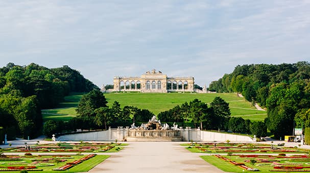 Place Schönbrunn Palace