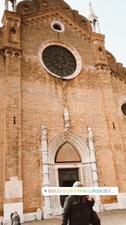 Place Basílica de Santa María dei Frari