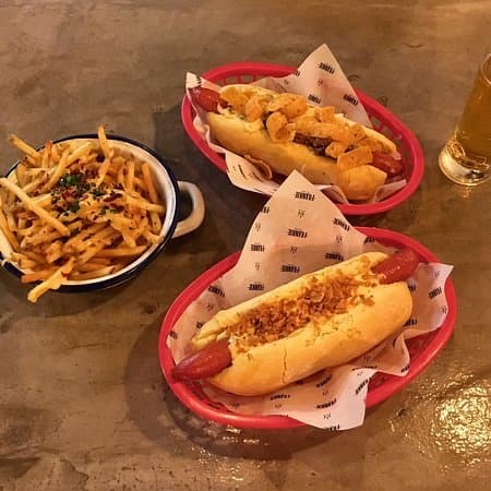 Restaurantes Frankie Hot Dogs