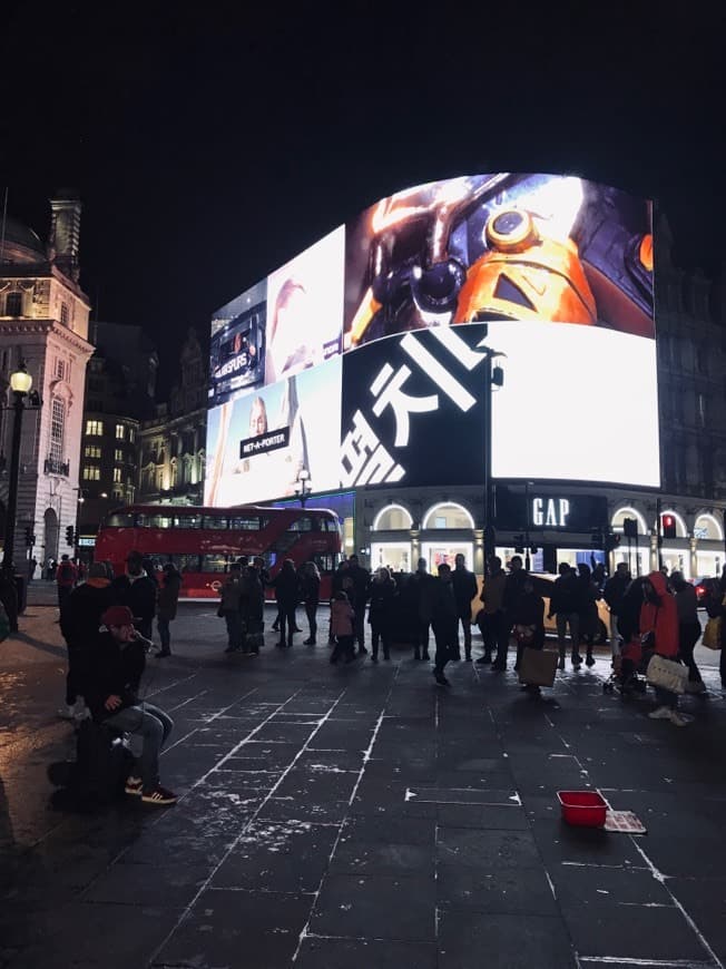 Lugar Piccadilly Circus