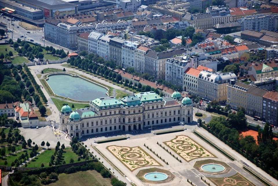 Place Belvedere Museum