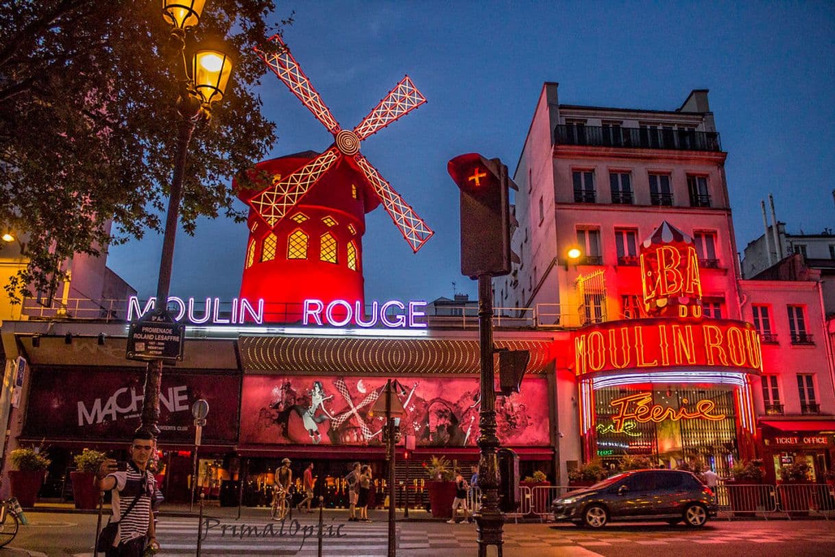 Lugar Moulin Rouge