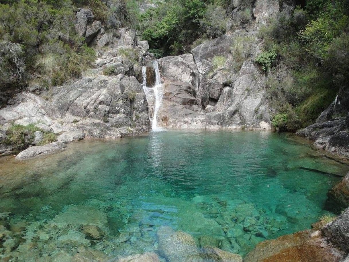 Lugar Cascata de Várzeas