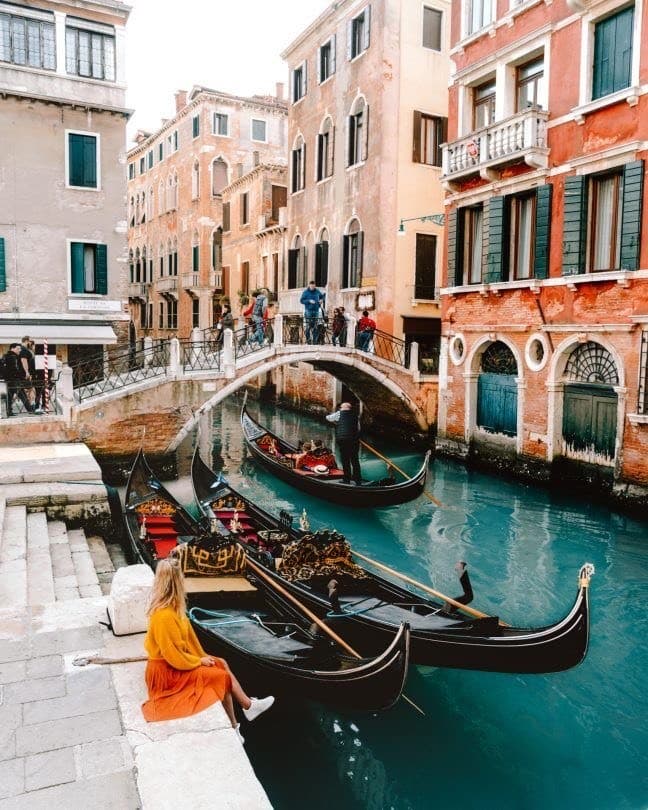 Place Venecia