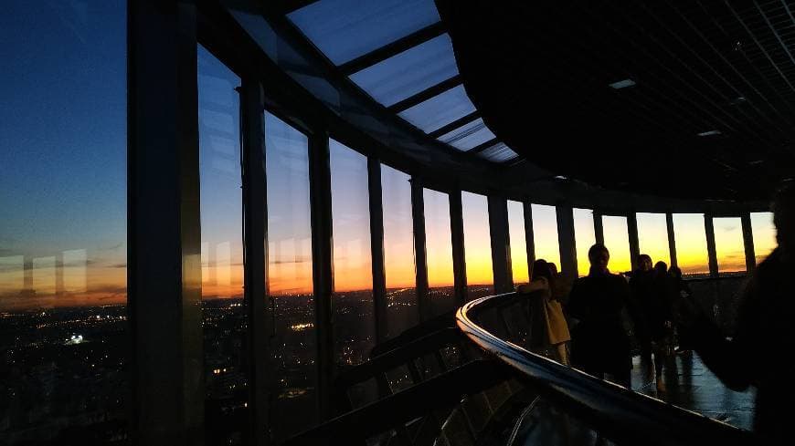 Place Faro de Moncloa