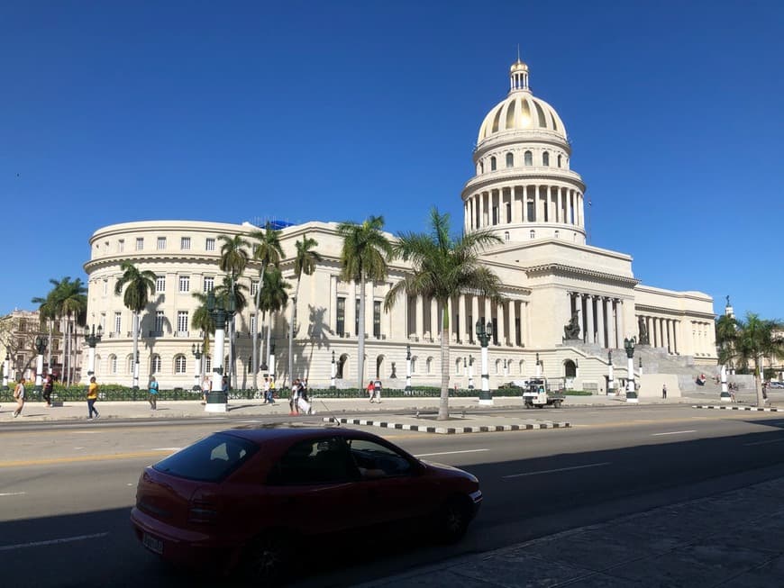 Place Capitolio Habana