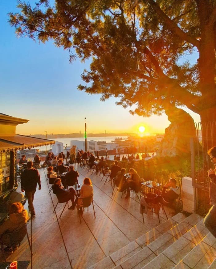 Place Miradouro de Santa Catarina