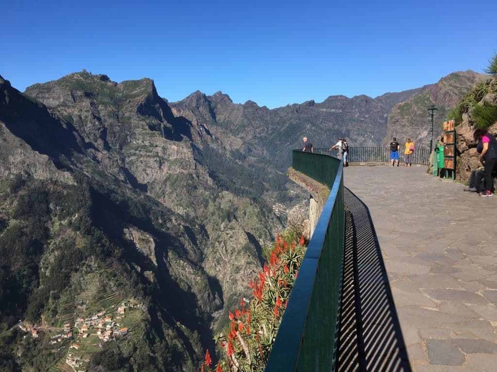 Restaurants Eira do Serrado Viewpoint