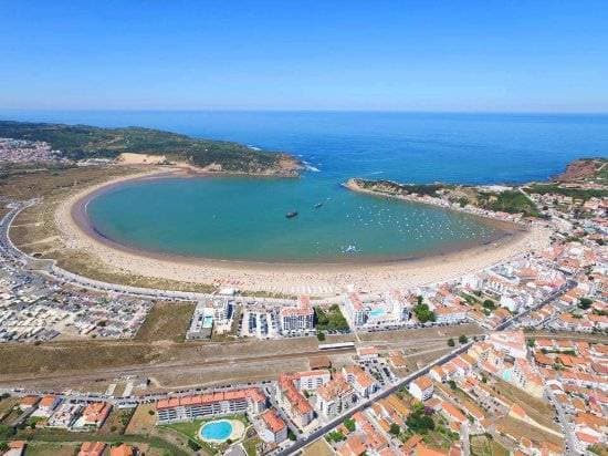 Place Praia de São Martinho do Porto