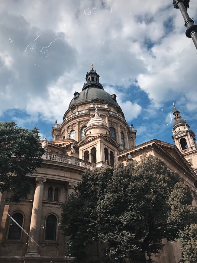 Place Basílica de San Esteban