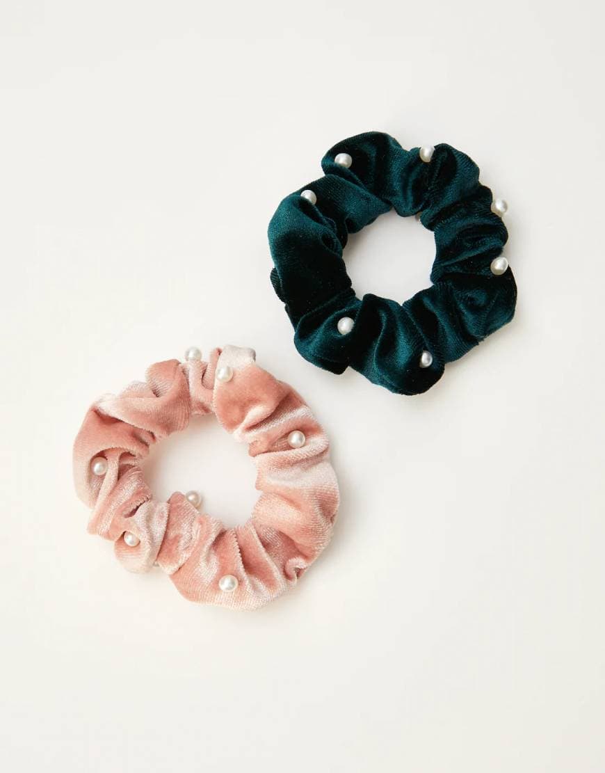 Producto Scrunchies de veludo com pérolas