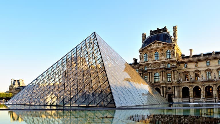 Place Louvre - Tuileries