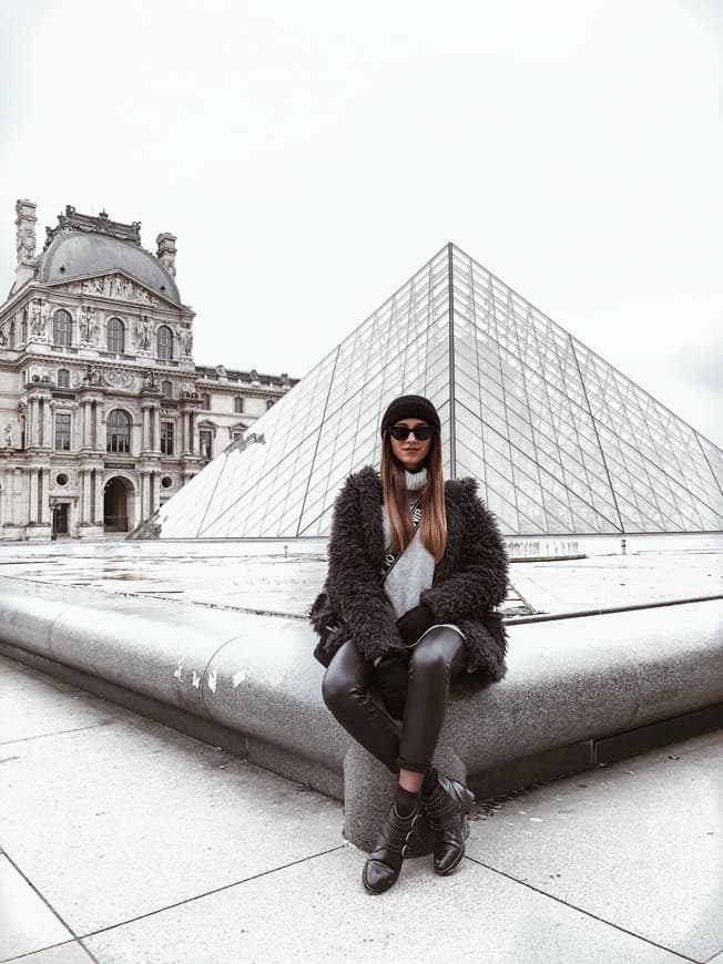 Lugar Pyramide du Louvre