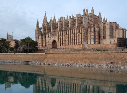 Place Catedral-Basílica de Santa María de Mallorca