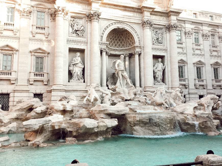 Lugar Fontana di Trevi