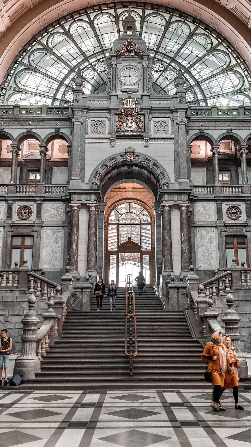 Lugar Antwerpen-Centraal