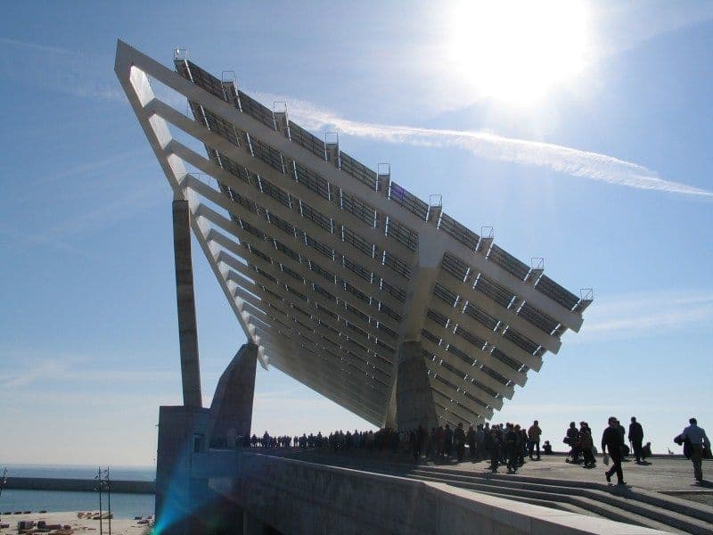 Lugar Pérgola fotovoltaica del Fórum