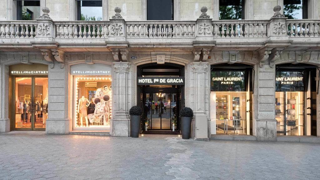 Place Saint Laurent Paseo de Gracia