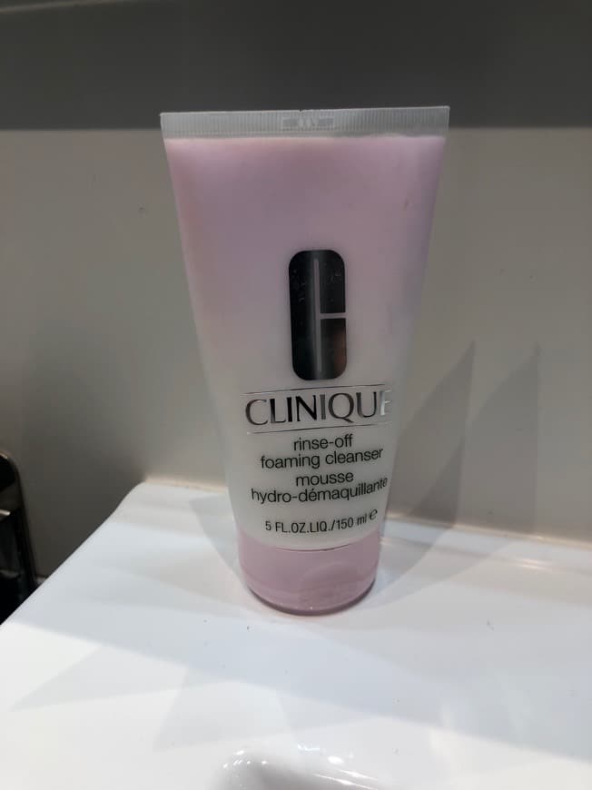 Product Clinique rinse-off foaming cleanser