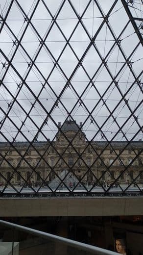 Lugar Museo del Louvre