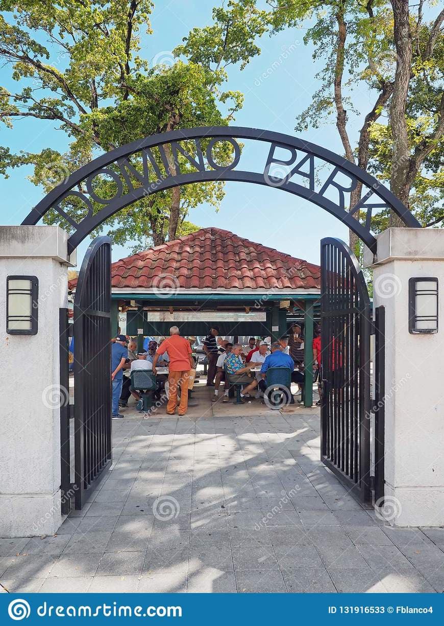 Restaurants Domino Park