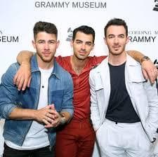 Moda Jonas Brothers