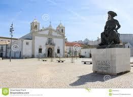 Lugar Praça Infante Dom Henrique