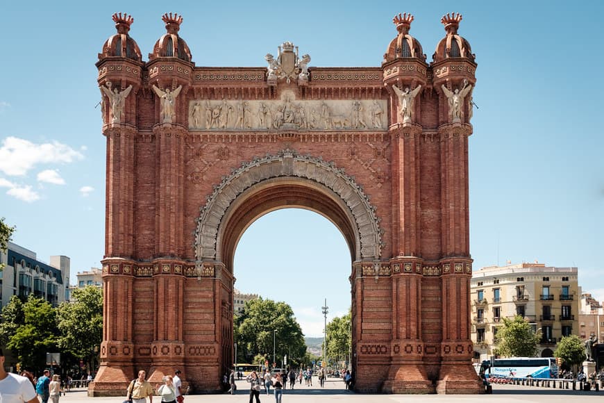 Place Arc de Triomf