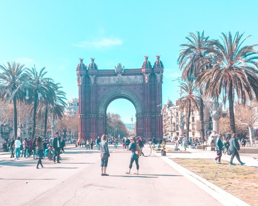 Place Arc de Triomf