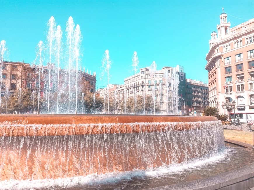 Place Plaça de Catalunya