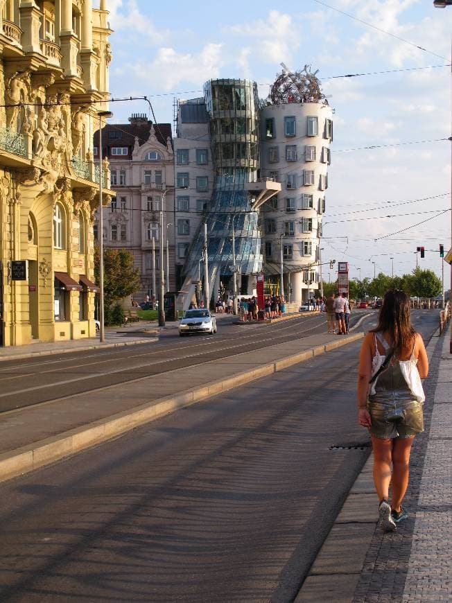 Place Dancing House