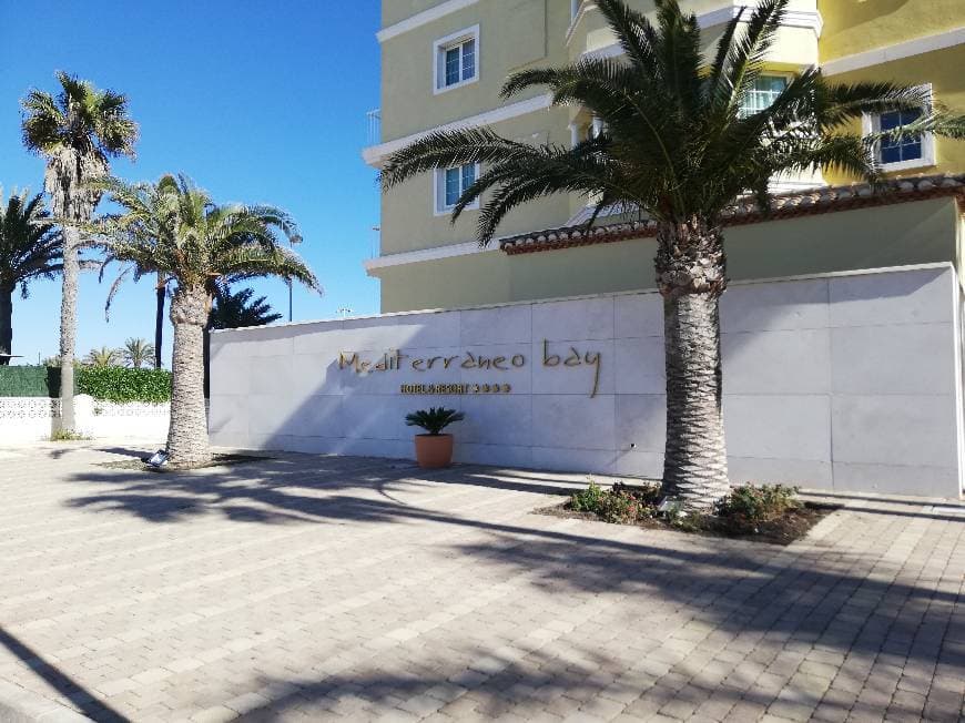 Lugar Mediterraneo bay hotel & resort