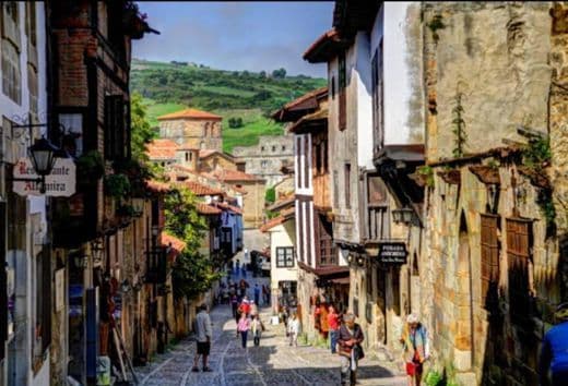 Place Santillana del Mar