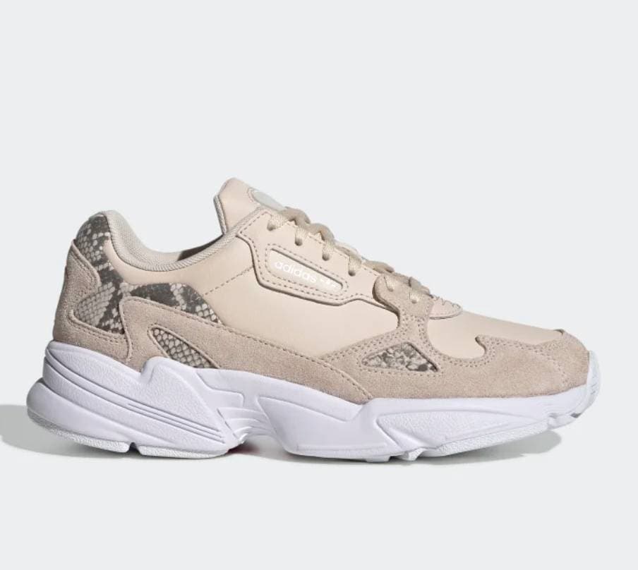 Producto Adidas Falcon em bege e padrão cobra