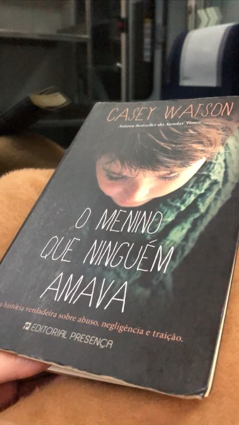 Book O menino que ninguém amava 