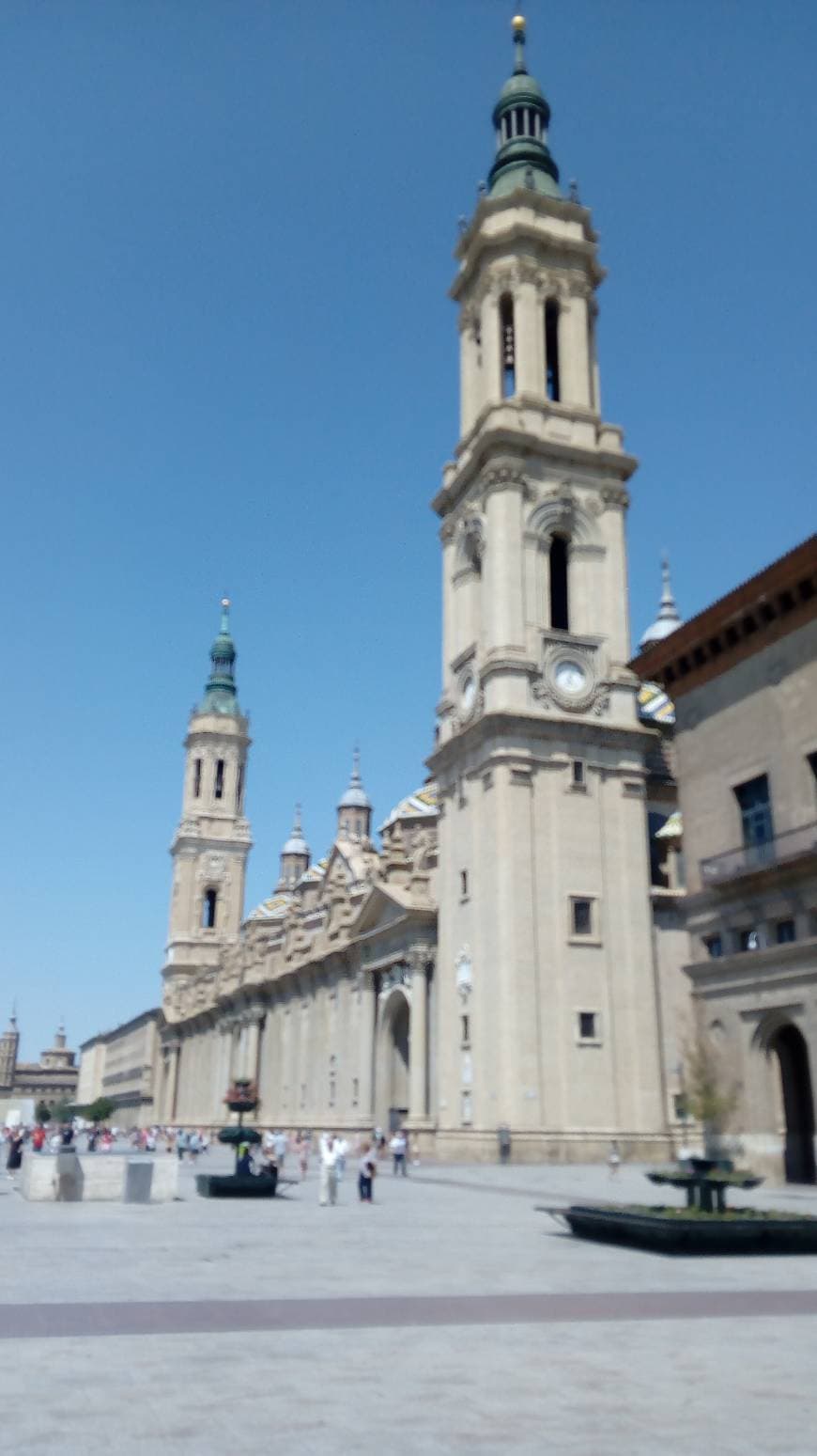 Place Basílica de Nuestra Señora del Pilar