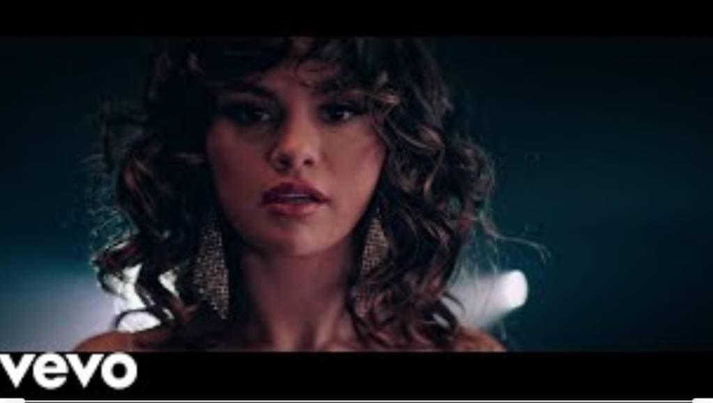 Moda Selena Gomez- Dance again