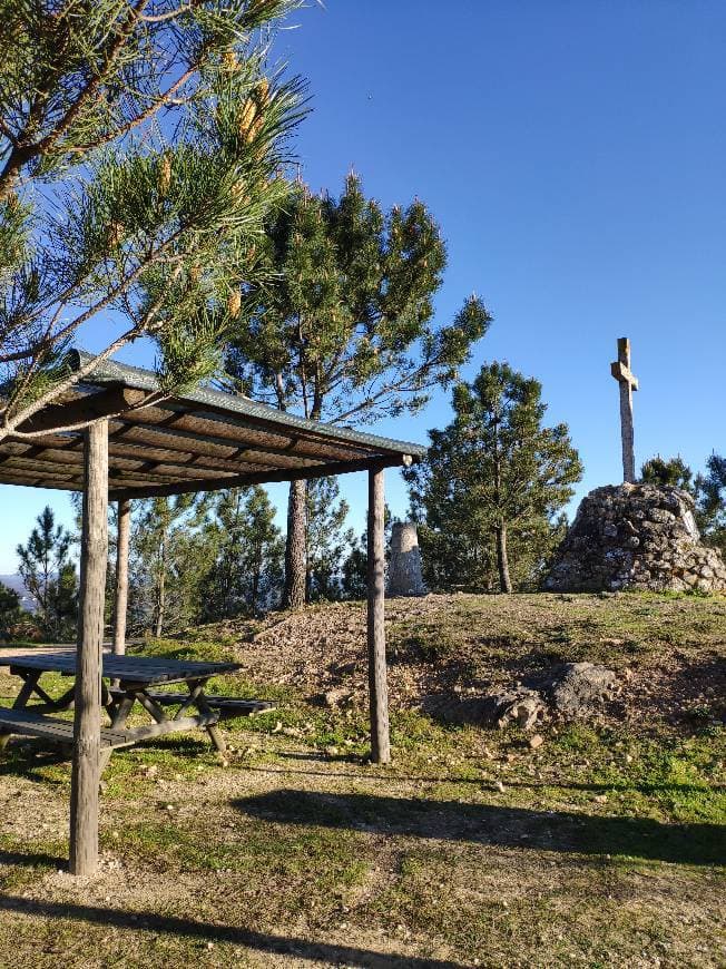 Place Miradouro Da Cruz Alta