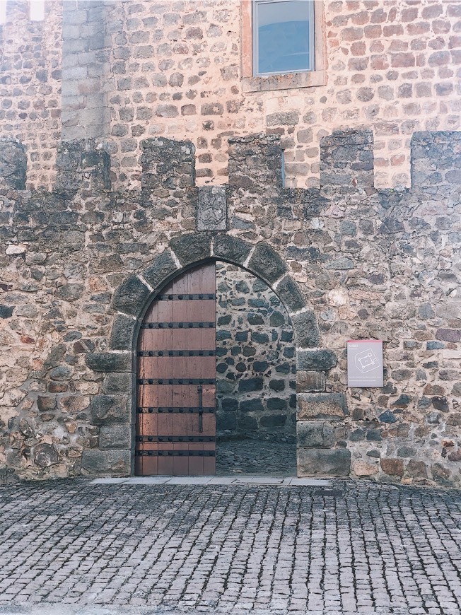 Place Castle of Amieira do Tejo