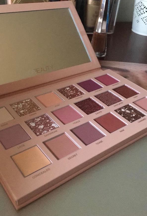 Product Hude Nude Palette