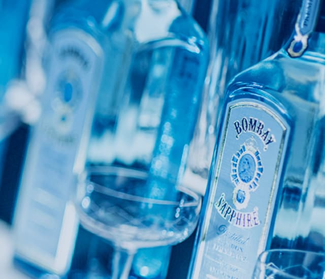 Moda World's Leading Premium Gin | Bombay Sapphire USA