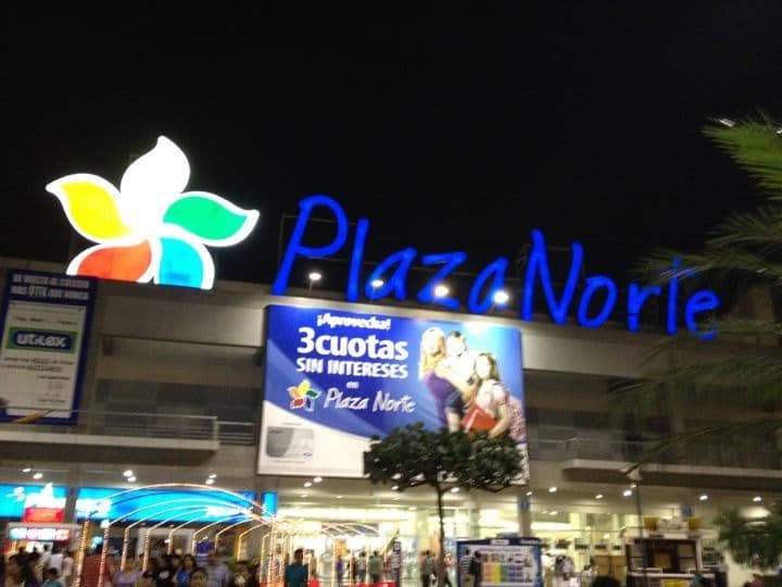 Lugar Centro Comercial Plaza Norte