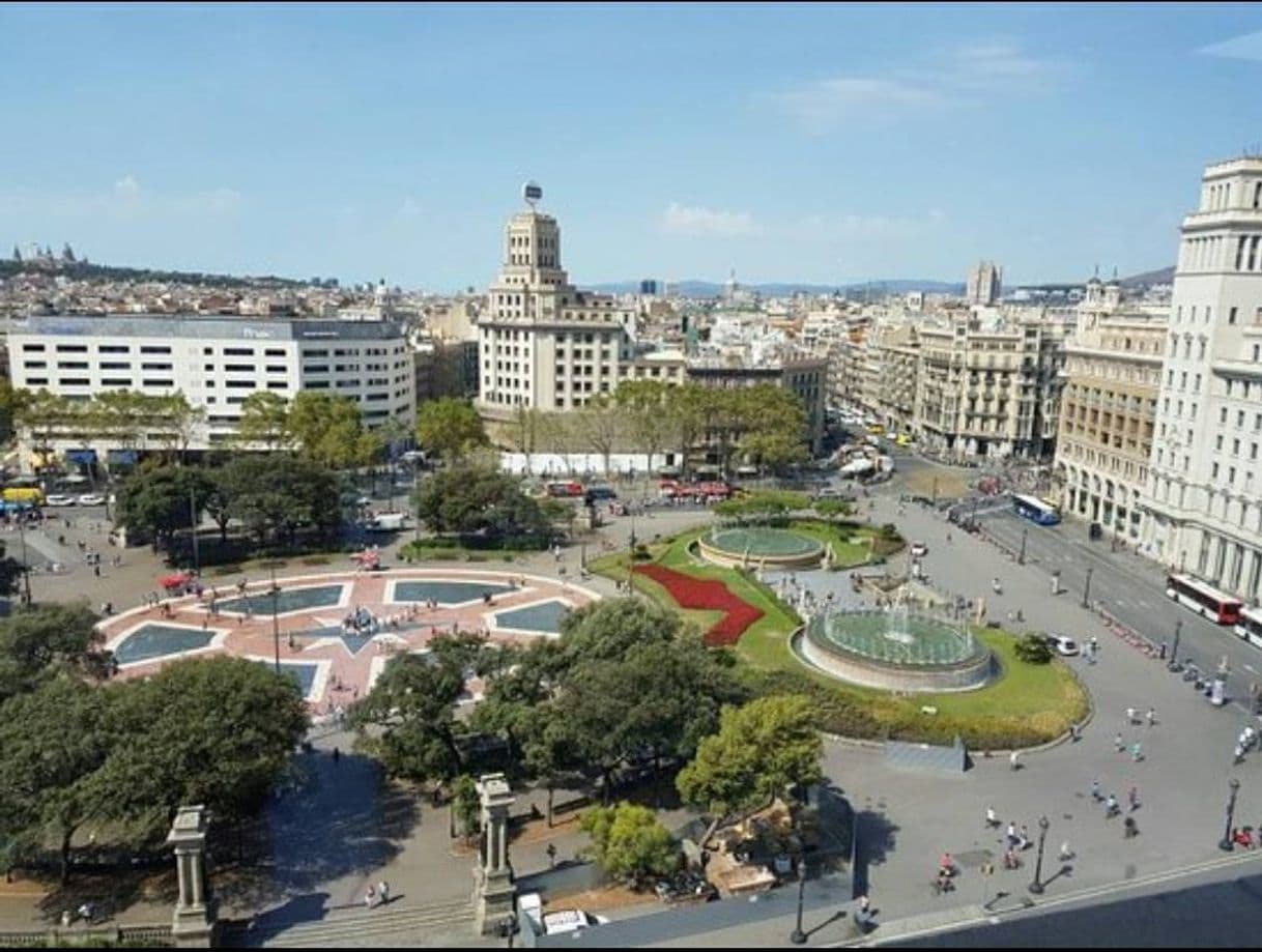 Place Plaza de Cataluña