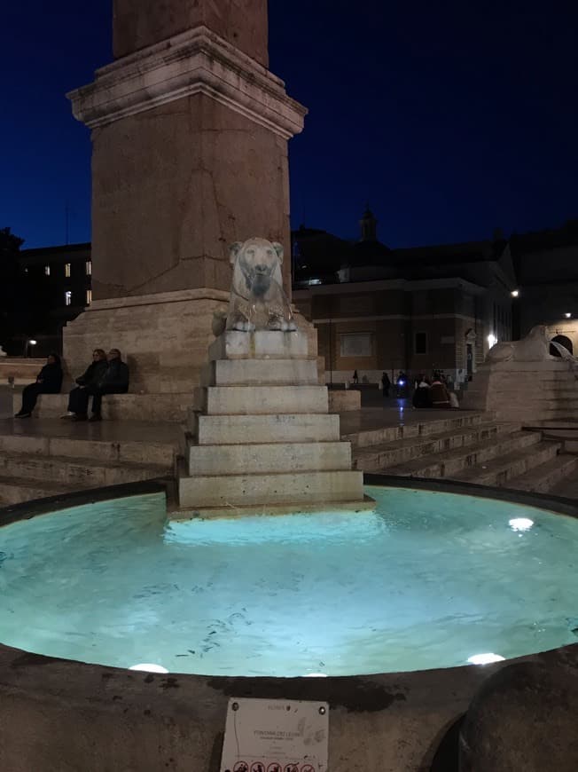 Place Piazza del Popolo